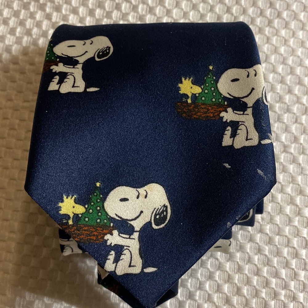Peanuts Snoopy tie